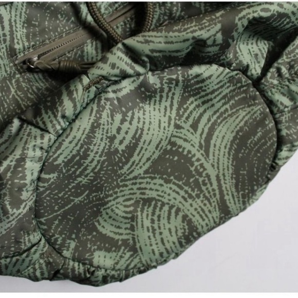 Lululemon Diversity Bag Wanderlust 2016 Mini Wavy Desert Olive Fatigue Rare - Picture 7 of 12